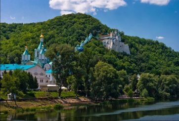 9360_370x246_Svjatogorskaja lavra  6.jpg